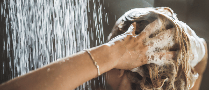 Mildes Shampoo - auf diese Inhaltsstoffe solltest Du verzichten!